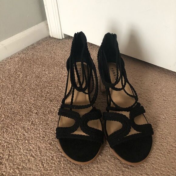 Torrid Gladiator Sandals NWT - Picture 1 of 3